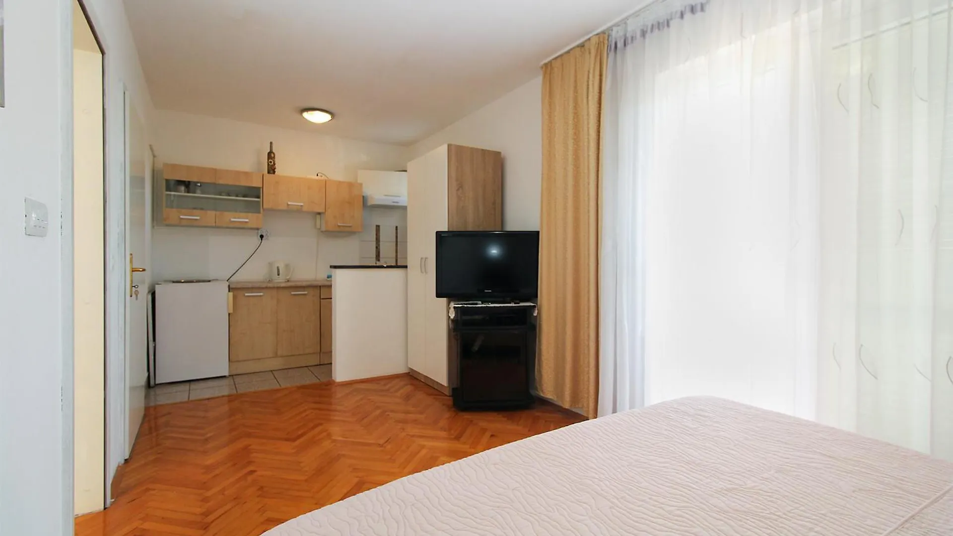Apartments Marko 1265 Fazana Guest house